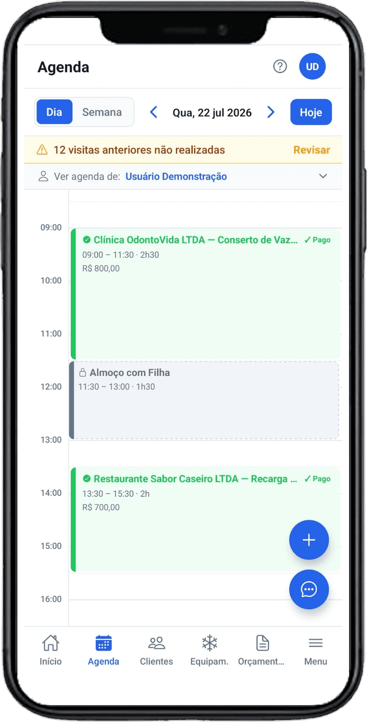 FrioApp no celular, na tela de Agenda, mostrando as visitas do dia com horário e valor